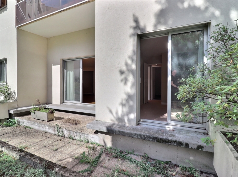 appartement terrasse Issy-les-Moulineaux vue jardin arboré