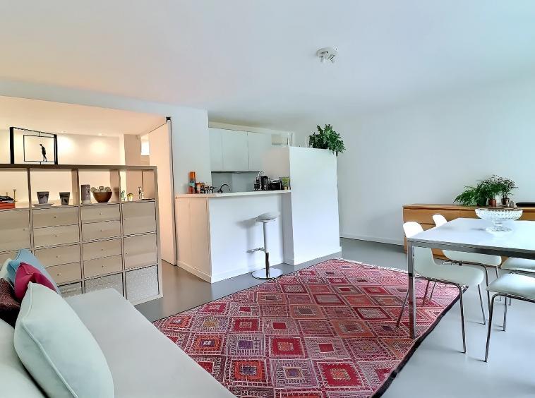 studio rénové rue Notre-Dame des Champs Paris 6ᵉ avec cuisine ouverte