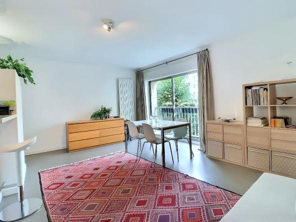 studio lumineux rénové rue Notre-Dame des Champs Paris 6ᵉ