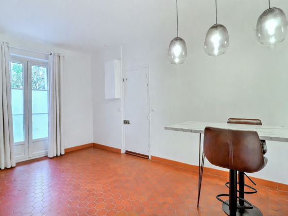 Séjour appartement 2 pièces Paris 15e Alleray sur cour
