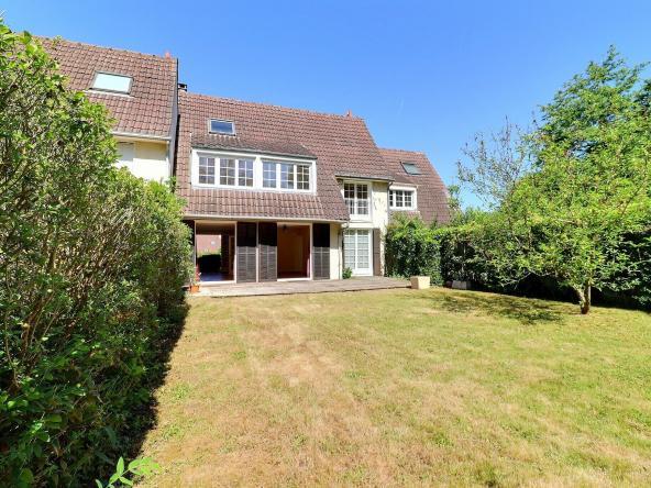 Maison familiale avec jardin privatif dans la résidence Port-Sud à Breuillet